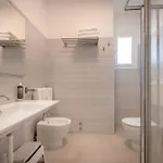 Parigi Otel