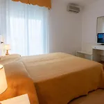 Отель Parigi 3*