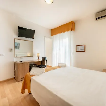 Hotell Parigi Caorle