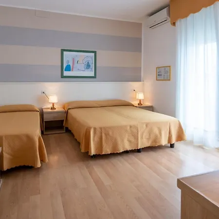 Hotell Parigi Caorle